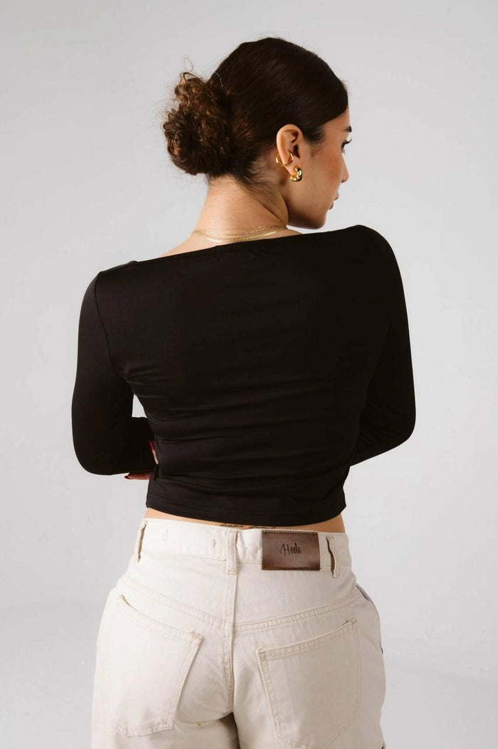 Asymmetrical basic top