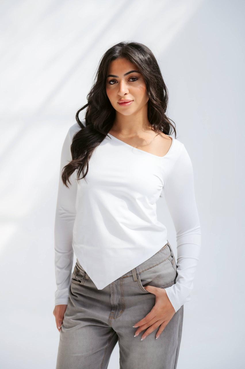 Asymmetrical basic top