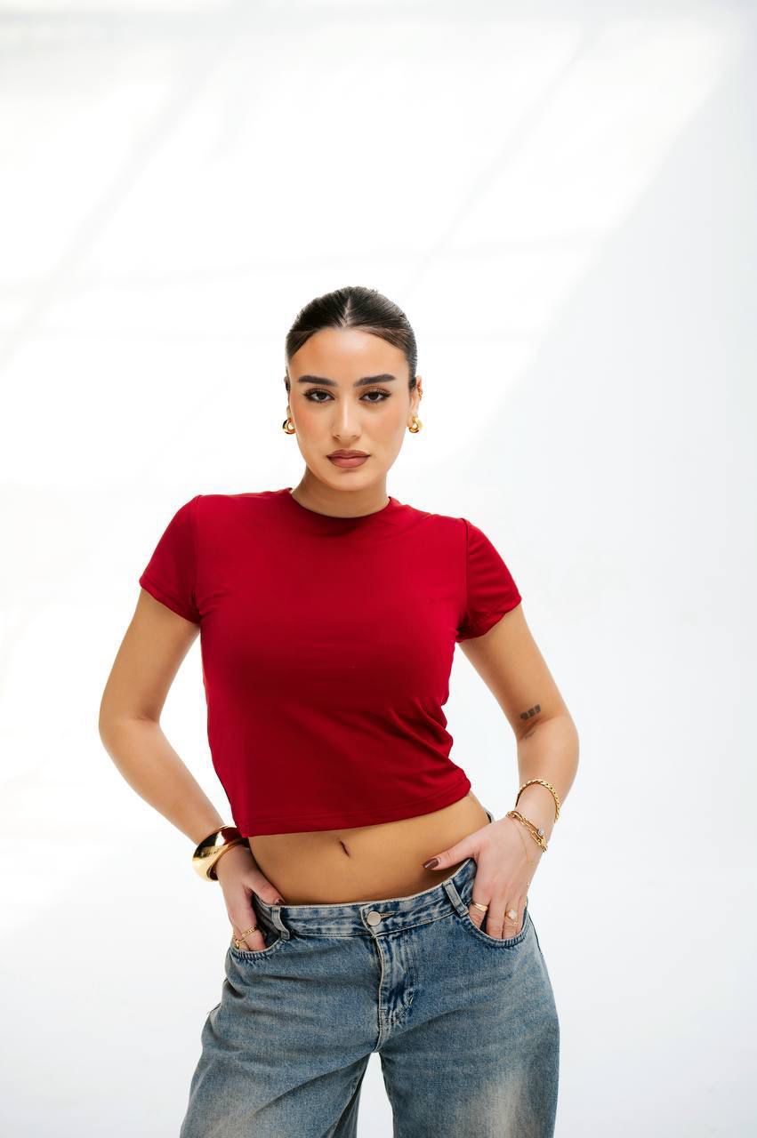 Short sleeve cropped basic top