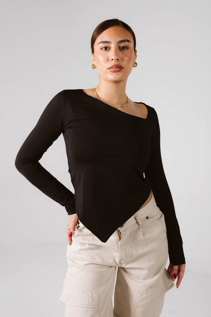 Asymmetrical basic top