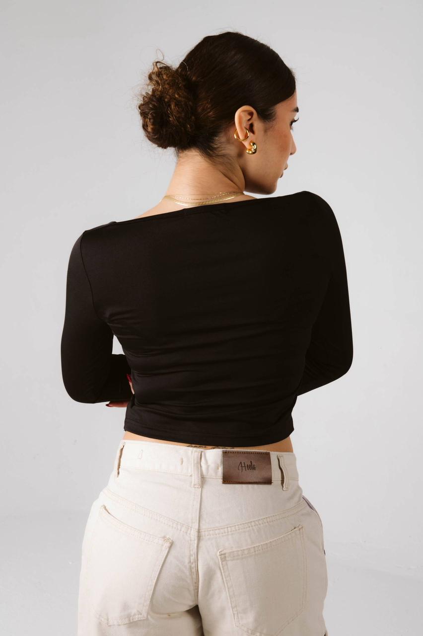 Asymmetrical basic top